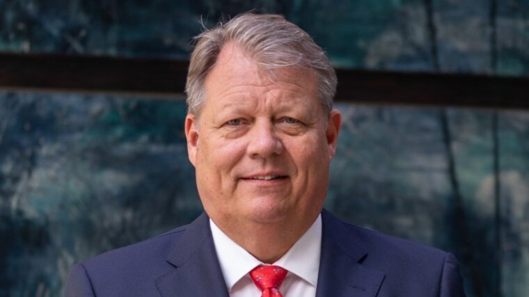 Porträt von Prof. Dr. Michael Brenner