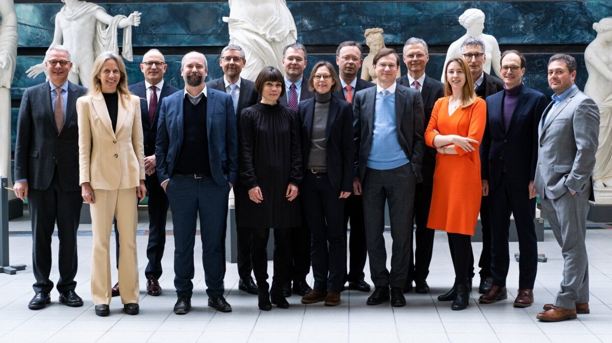 Lehrstühle und Dozenten/innen