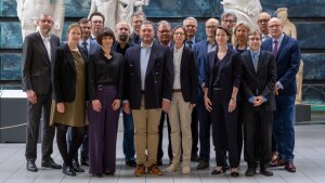 ProfessorInnen und Lehrende der Rechtswissenschaftlichen Fakultät