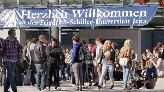 Campus mit Studenten