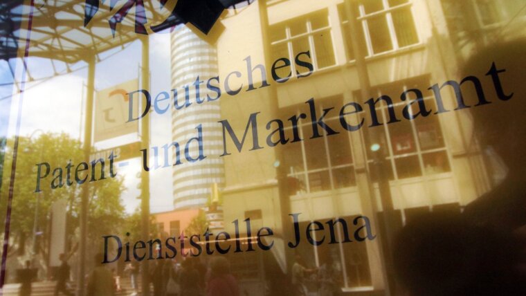 Eingang zur Dienststelle Jena des Deutschen Patent- und Markenamtes